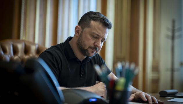 Зеленський затвердив законодавство щодо збільшення акцизів на паливо.